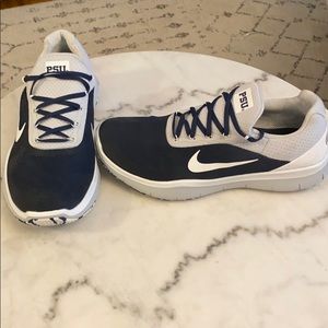 BRAND NEW Men’s Penn State Nike Sneakers